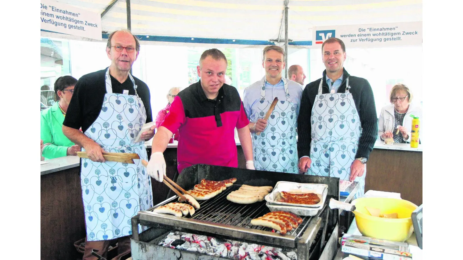 Grillen für den guten Zweck (Foto: bb)
