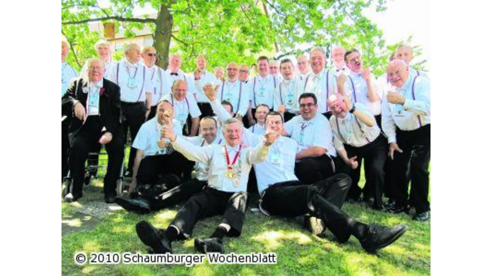 Mehr als ein Bier muss beim Feiern einfach sein (Foto: jl)