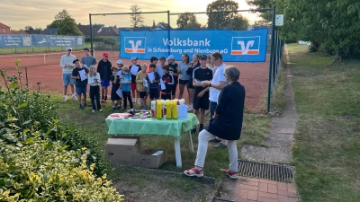 Beindruckende Vorstellung: Der Tennis-Nachwuchs bei den Stadtmeisterschaften.  (Foto: privat)