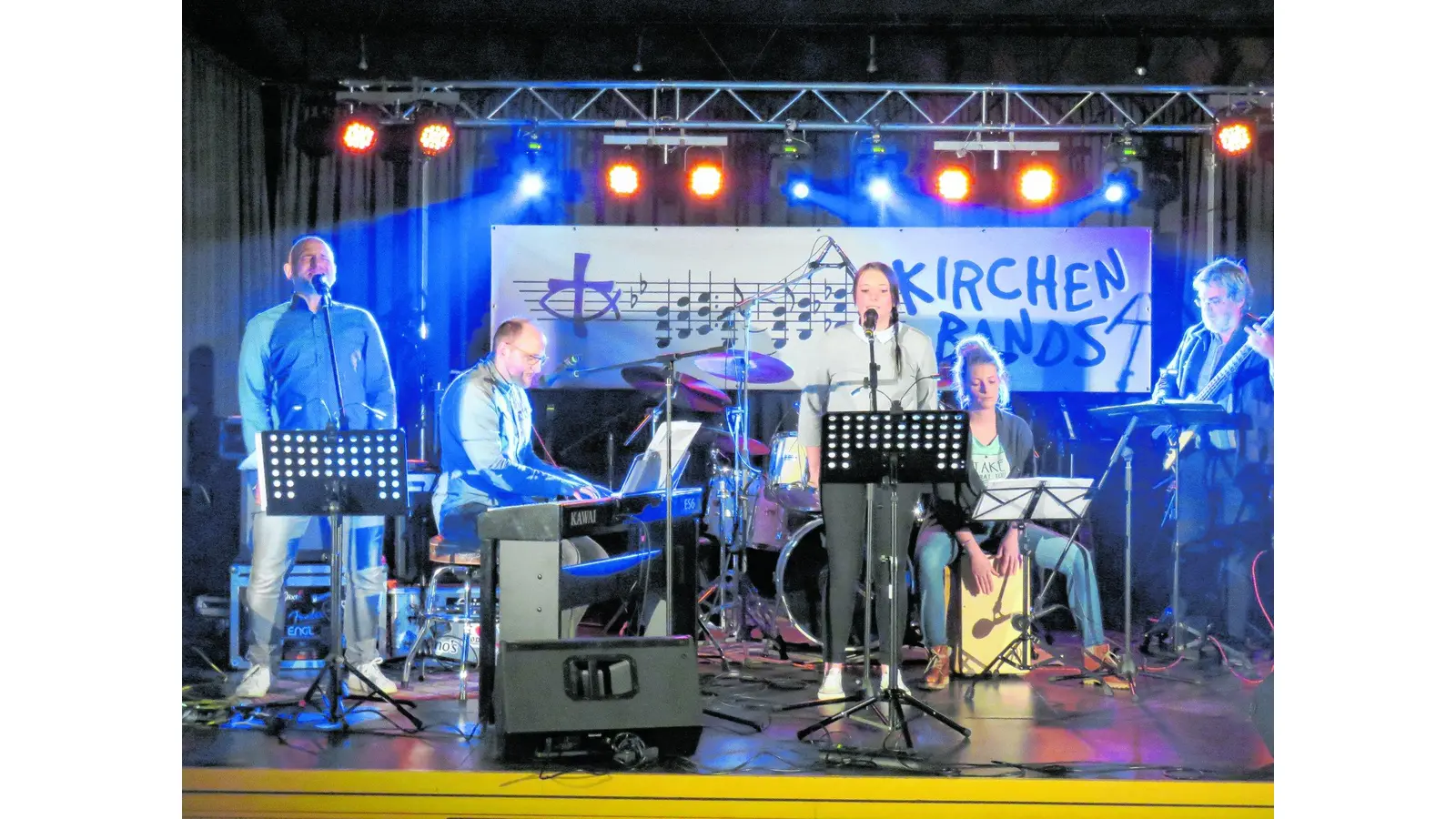 Auf einer echten Live-Bühne rocken (Foto: jb)