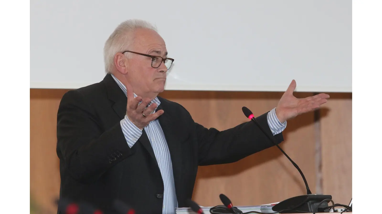 Der CDU-Fraktionsvorsitzende Klaus-Dieter Drewes.  (Foto: bb)