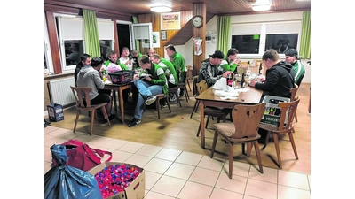 Gemeinsam Vereinsgeschichte schreiben (Foto: jb)