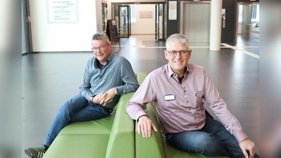Die Pflegedirektoren Norbert Janssen (links) und Jörg Hake (rechts) freuen sich auf alle interessierten Bewerber:innen.<br>  (Foto: privat)