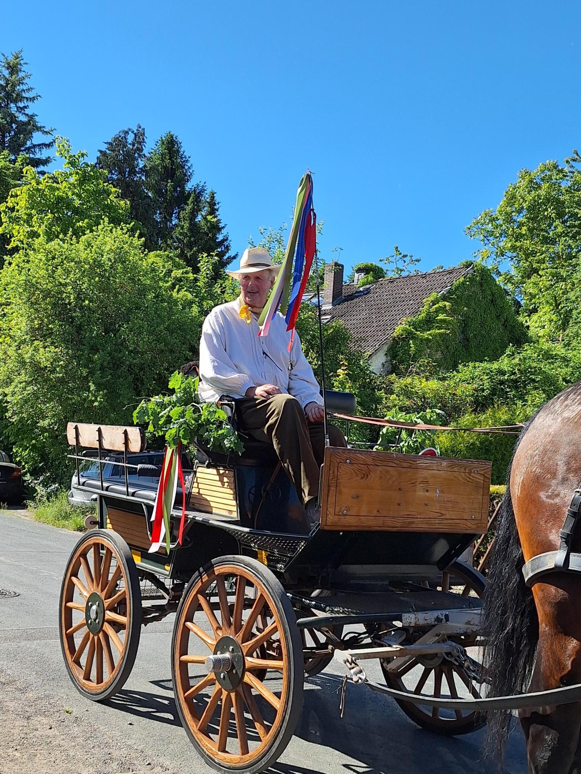Pendelverkehr mit Kutsche von Hartmut Giese. (Foto: privat)