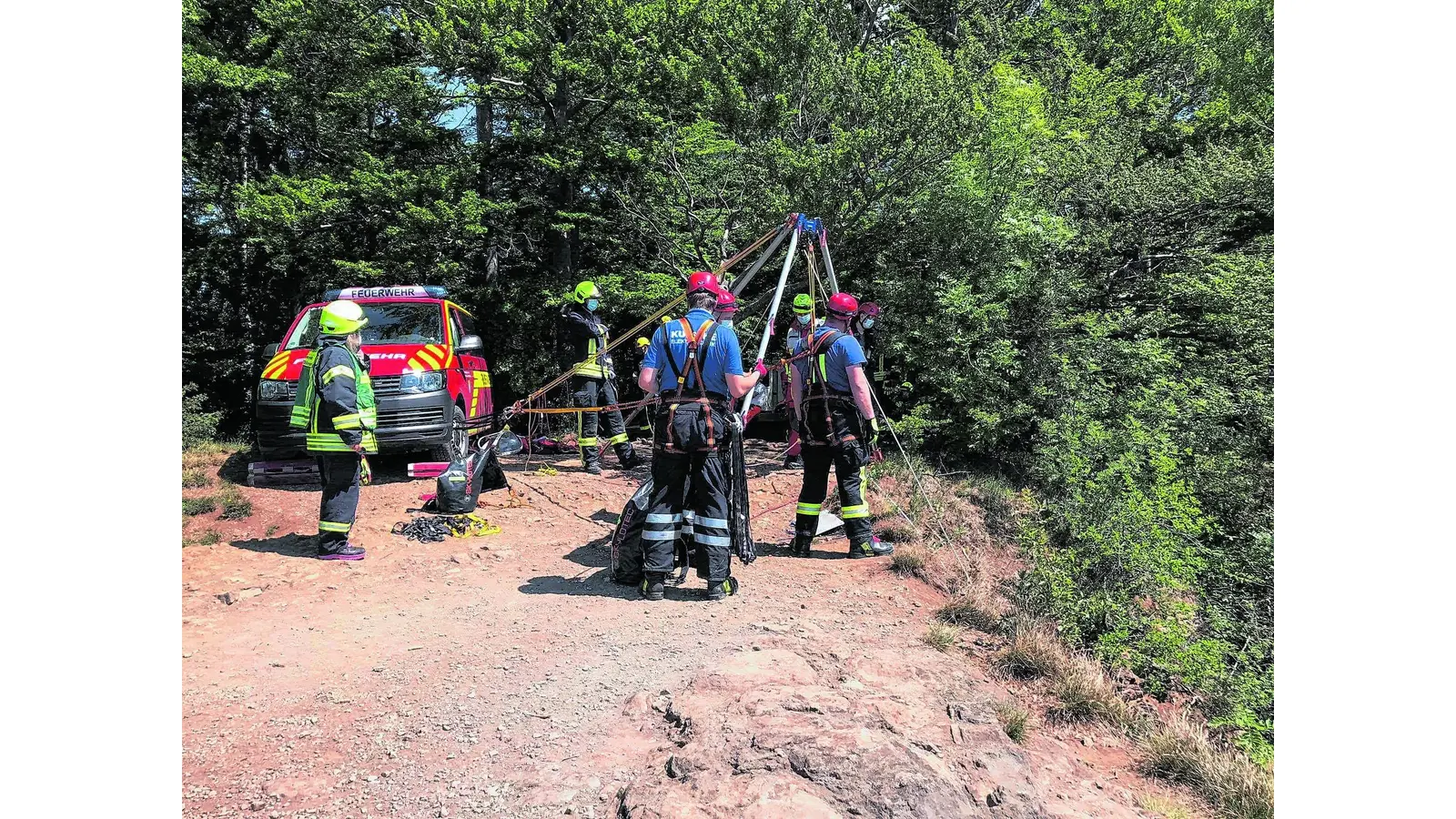 Schaumburger Höhenretter unterstützen am Hohenstein (Foto: red)