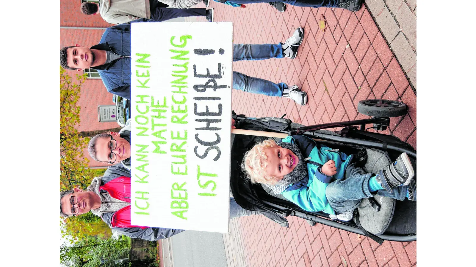 Fast 300 Auetaler demonstrieren gegen Neubau-Trasse (Foto: red)