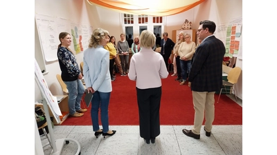 Petra Rabbe-Hartinger, Vorsitzende des Kinderschutzbundes Rinteln, dankte den Frauen für ihre Bereitschaft, sich für Eltern und kleine Kinder in der Nachbarschaft zu engagieren. (Foto: privat)