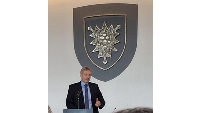 Klaus Heimann bedankte sich für die herzlichen Worte. (Foto: ds)