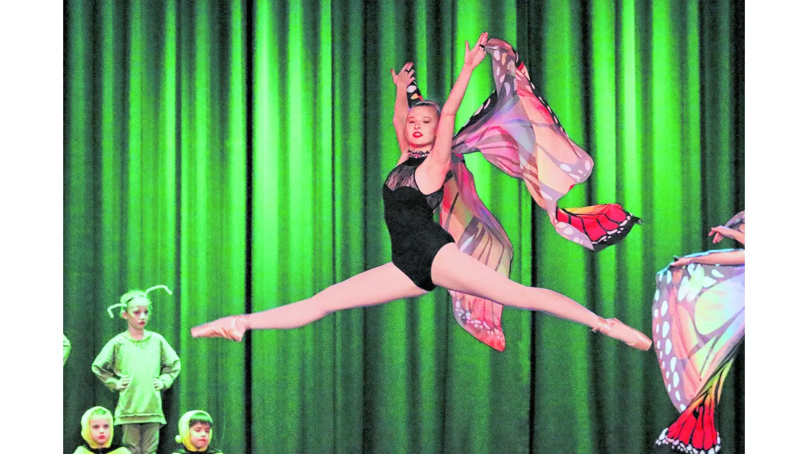 Publikum feiert Auftritt des Tanzateliers Wundenberg (Foto: red)