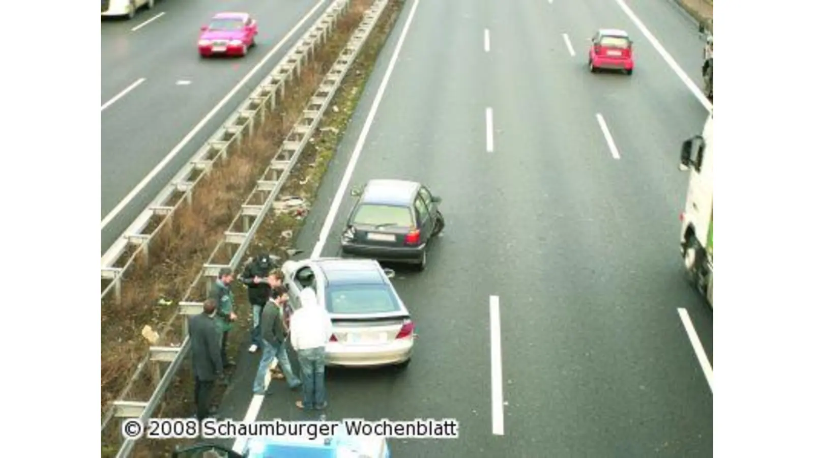 Massenkarambolage im Freitagsverkehr (Foto: red)