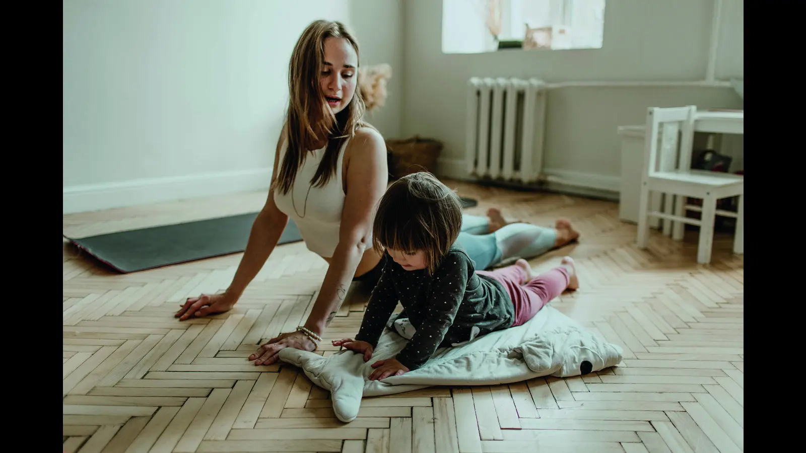 Mithilfe von einfachen Yoga-Übungen lässt sich schnell Kraft schöpfen. 