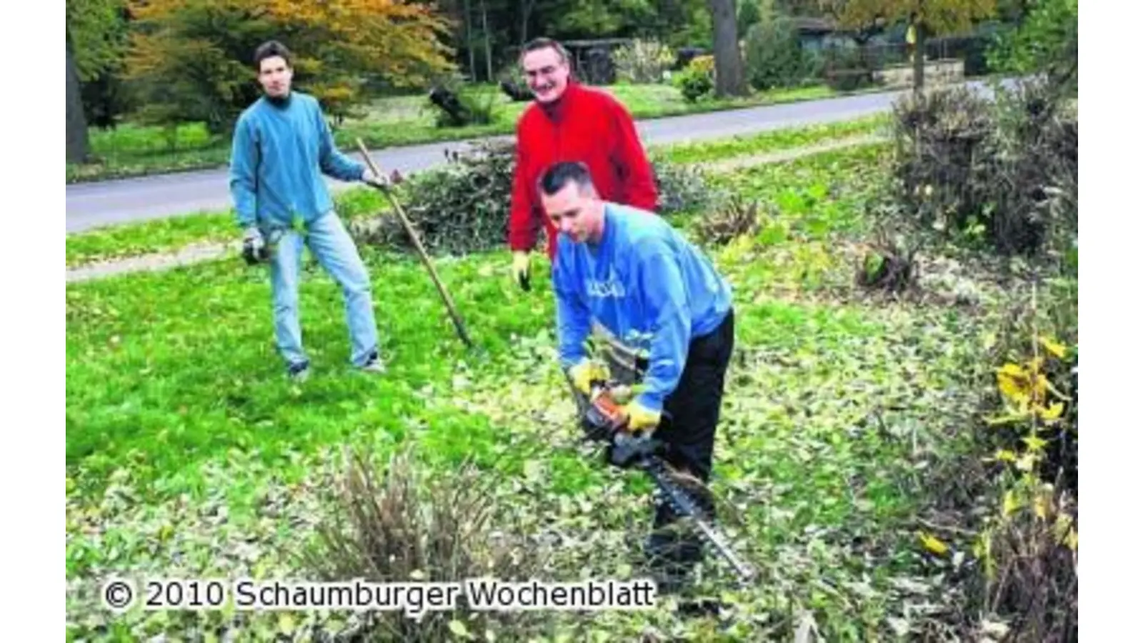 Mitglieder machen ihren Ort ab sofort winterfest (Foto: tt)