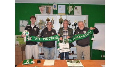 BFD´ler Lennart Schulz, Medienbeauftragter Wilfried Rösch, Dieter Meier Fa. EMB und Projektbeauftragter Wolfgang Keusch. (Foto: privat)