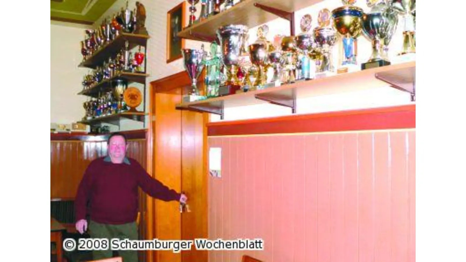 In den alten Soldorfer Krökelkasten passen sogar neue Fünf-Cent-Stücke (Foto: al)