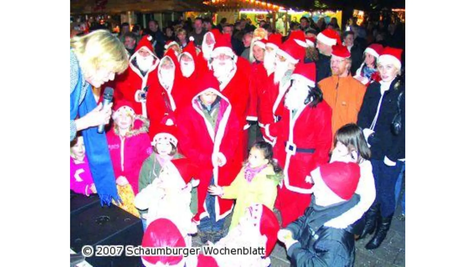Weihnachtsmänner bringen 610 Euro (Foto: ste)