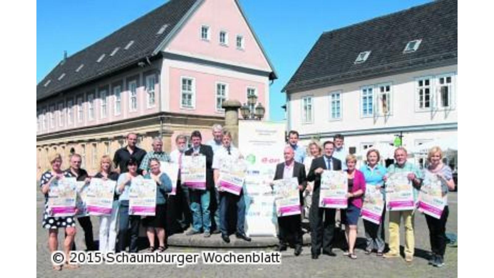 Französische Gerichte genießen und neue Automobile bewundern ...