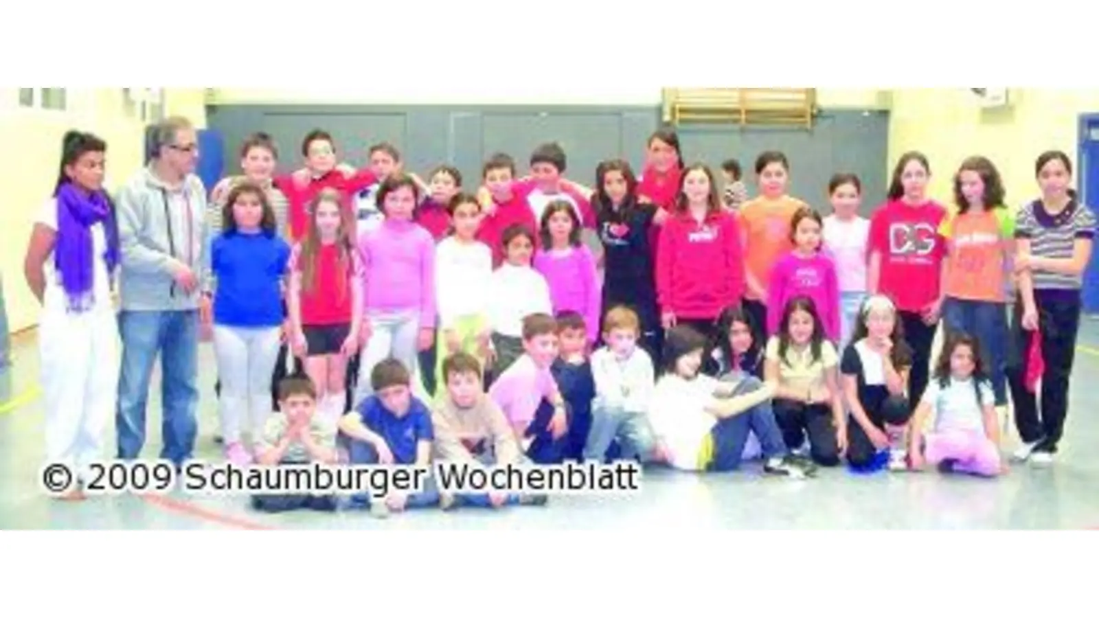 Frauenauschuss gründet eine internationale Folkloregruppe (Foto: ste)
