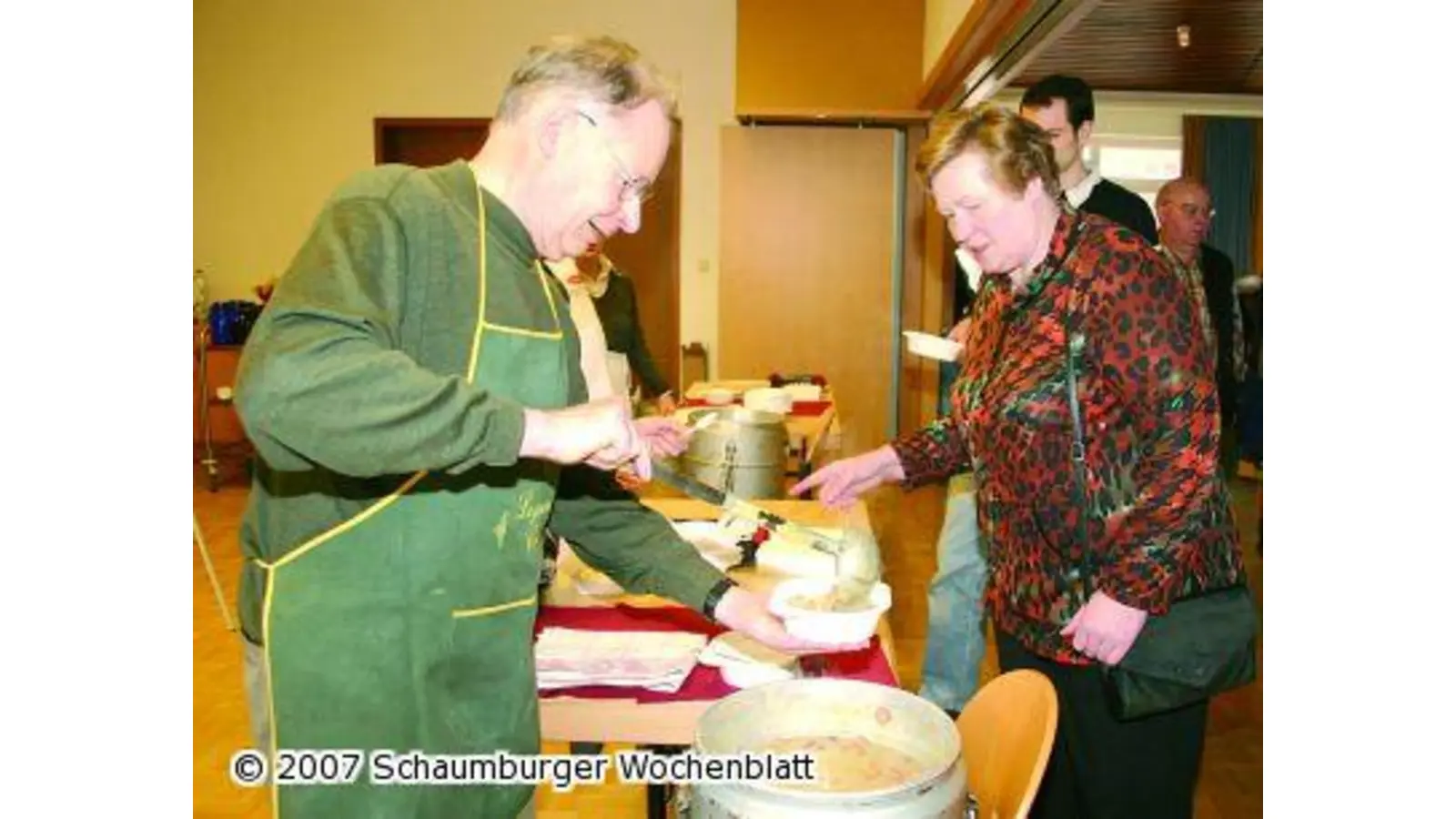 120 Liter Erbsensuppe für 250 Gäste serviert (Foto: bb)