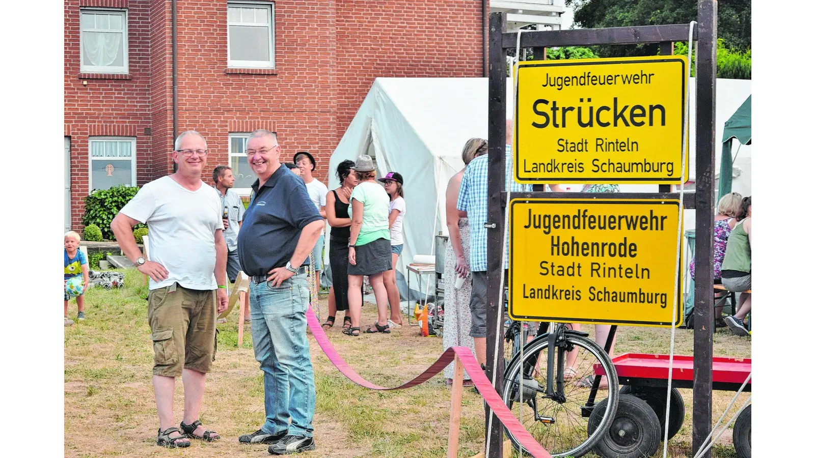 Schwarz-Rot-Goldkehlchen rockt (Foto: red)