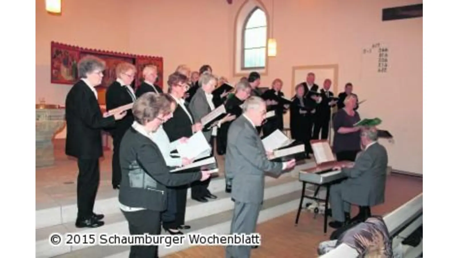 Kirchenchor und Vokalkreis lassen das Jubiläum erklingen (Foto: ag)