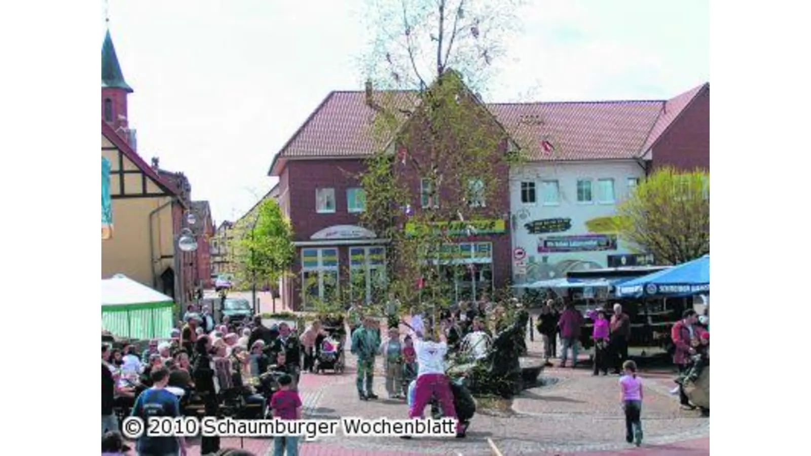 Maifete auf dem Amtsplatz (Foto: pd)