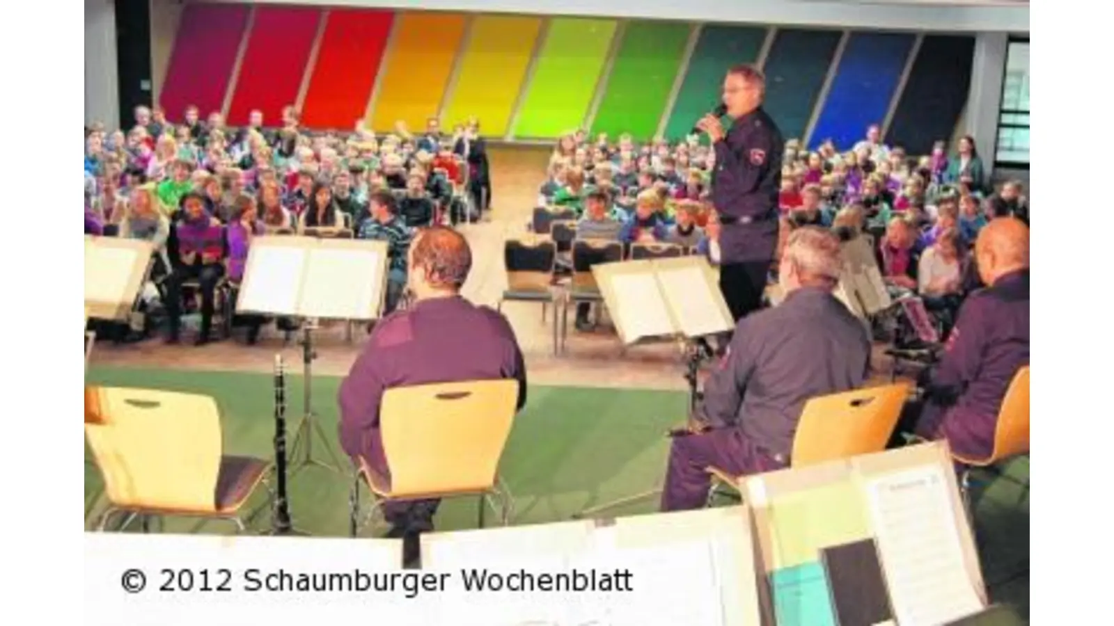 Musikalischer Workshop mit Grundschulkindern (Foto: ste)