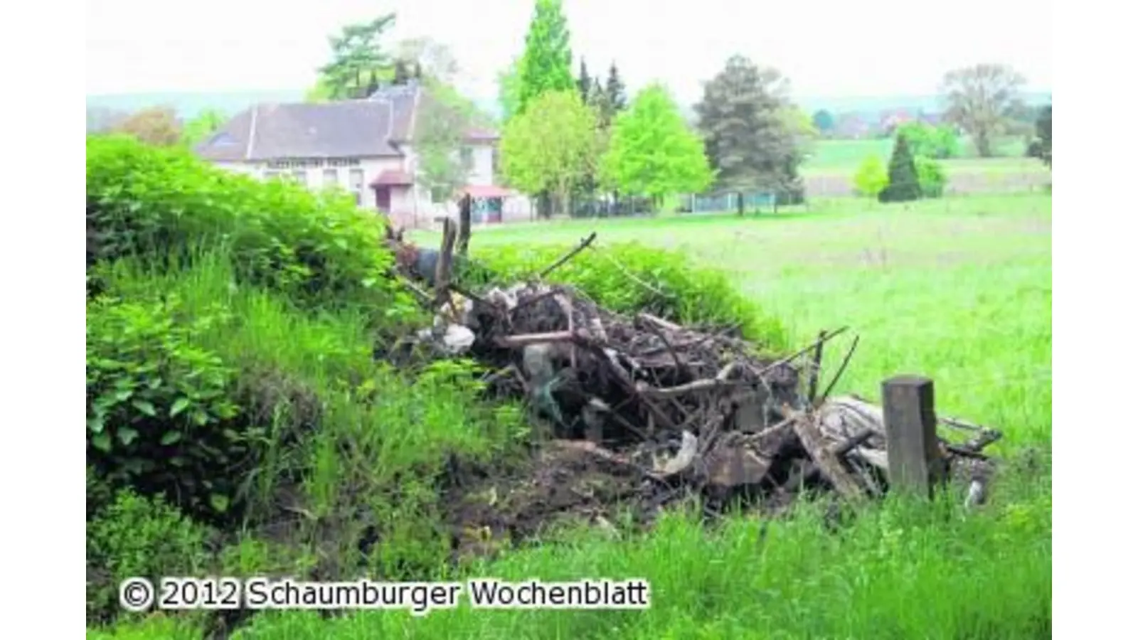 Steinberger Müll auf Engerscher Gemarkung (Foto: ste)