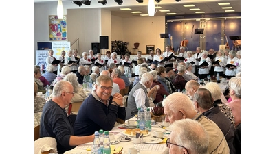 Rund 190 Besucher kommen zum Seniorennachmittag der Gemeinde Lindhorst. (Foto: privat)