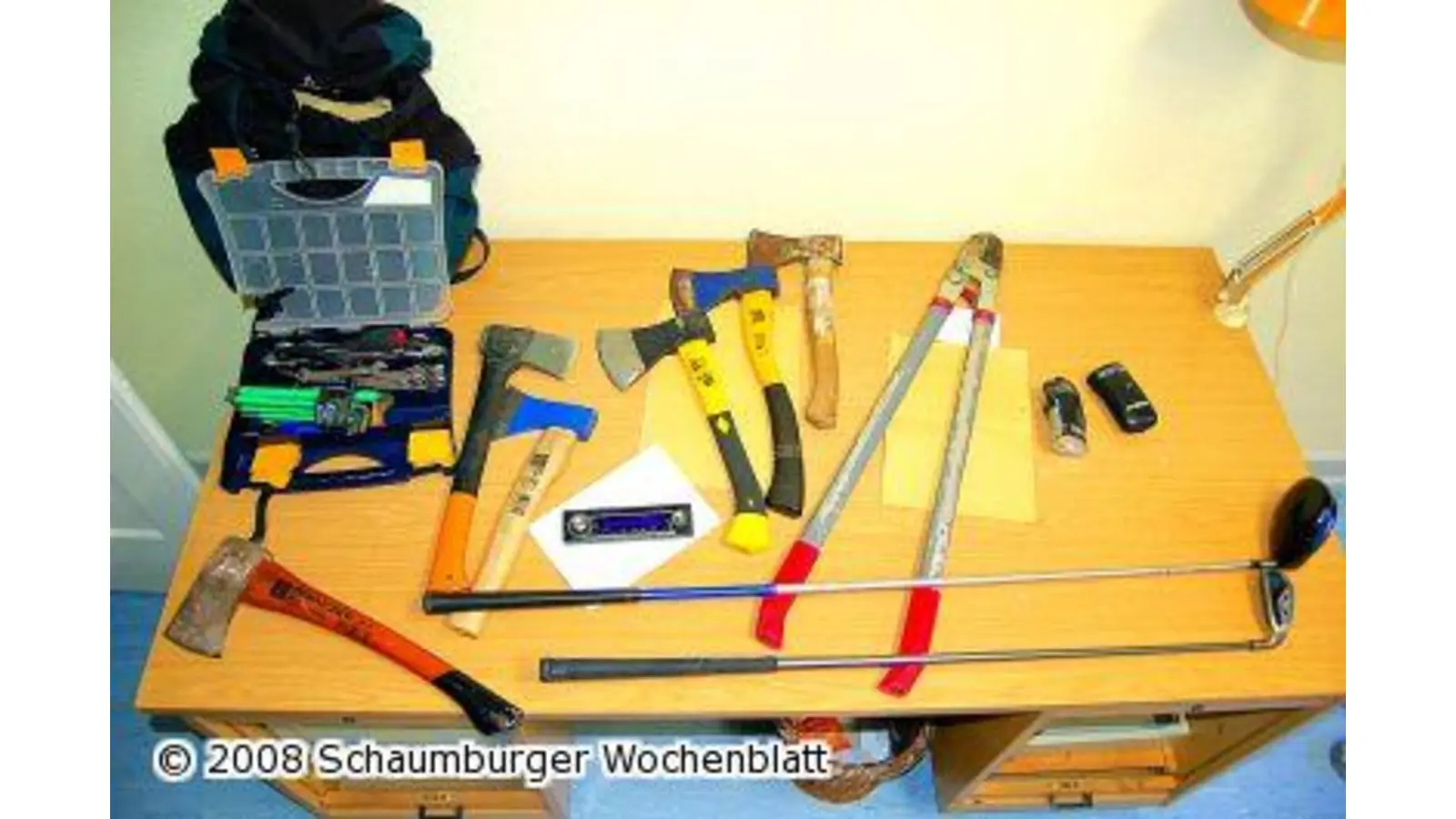 Polizei sucht die Eigentümer (Foto: hb)