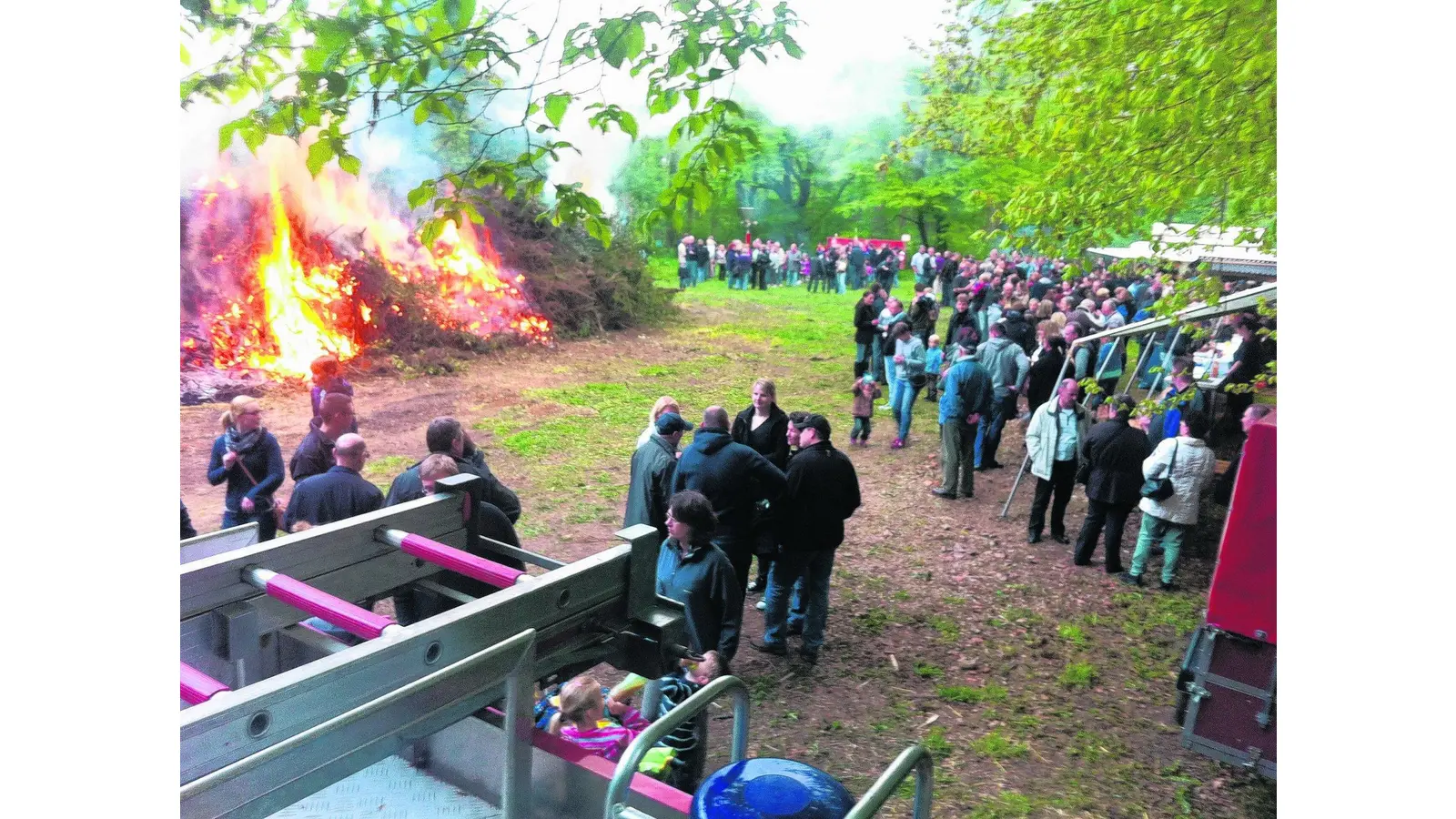 Osterfeuer in Haste (Foto: gr)