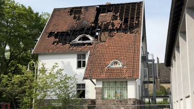 Ein Brand am 9. Mai beschädigte das Gebäude des Kinderschutzbundes so stark, dass es vermutlich bis zu zwei Jahren lang nicht mehr genutzt werden kann. Am Sonntag, 21. Juni, wird es an der Jakobi-Kirche ein Benefizkonzert zugunsten des Kinderschutzbundes geben.  (Foto: ste)