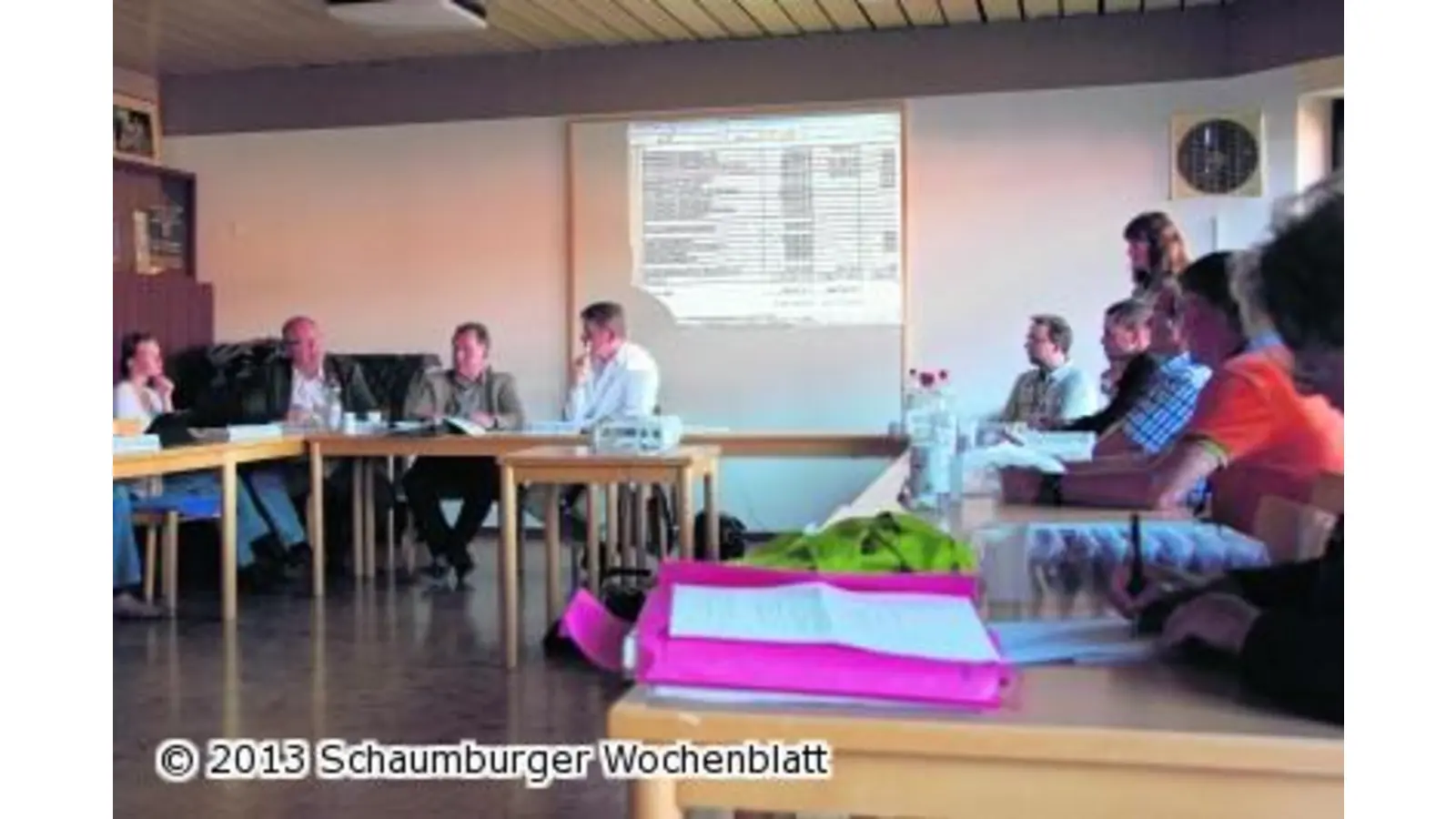 Politiker debattieren ohne Ende und ohne wirkliche Ergebnisse (Foto: jl)