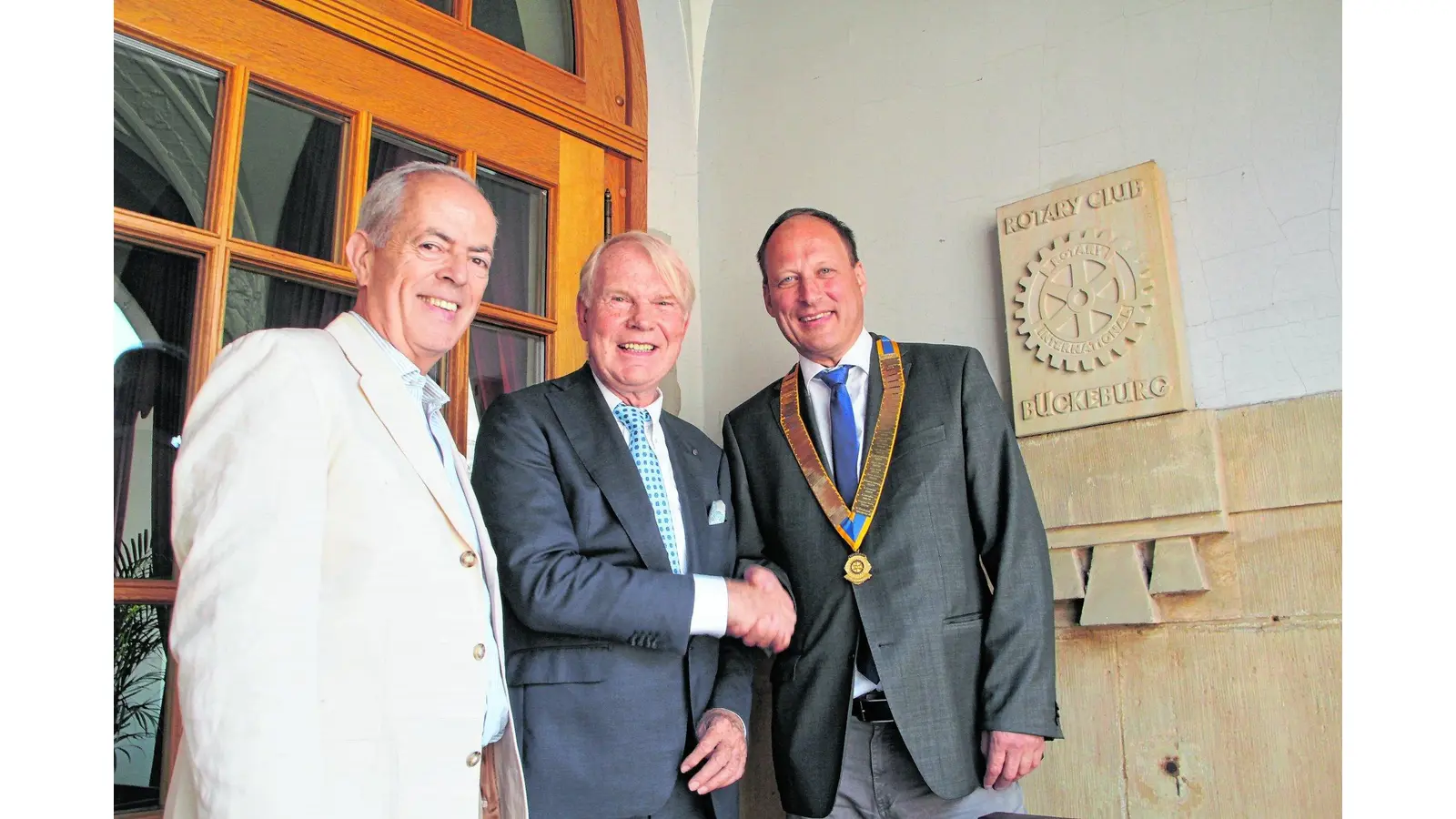 Präsidentenwechsel beim Rotary Club Bückeburg (Foto: nh)