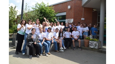 Grand Junction High und IGS vereint - hinten, zweiter v.r., Lehrer Mark Kessler auf Abschiedstour. (Foto: ab)