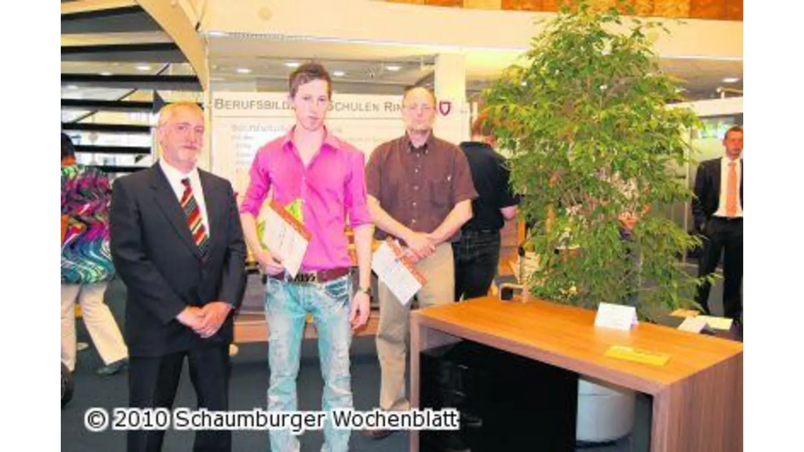 Volksbank zeigt Gesellenstücke der Tischler (Foto: red)