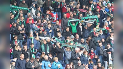 Die Fans können sich auf ein attraktives Flutlichtspiel gegen Magdeburg freuen. 