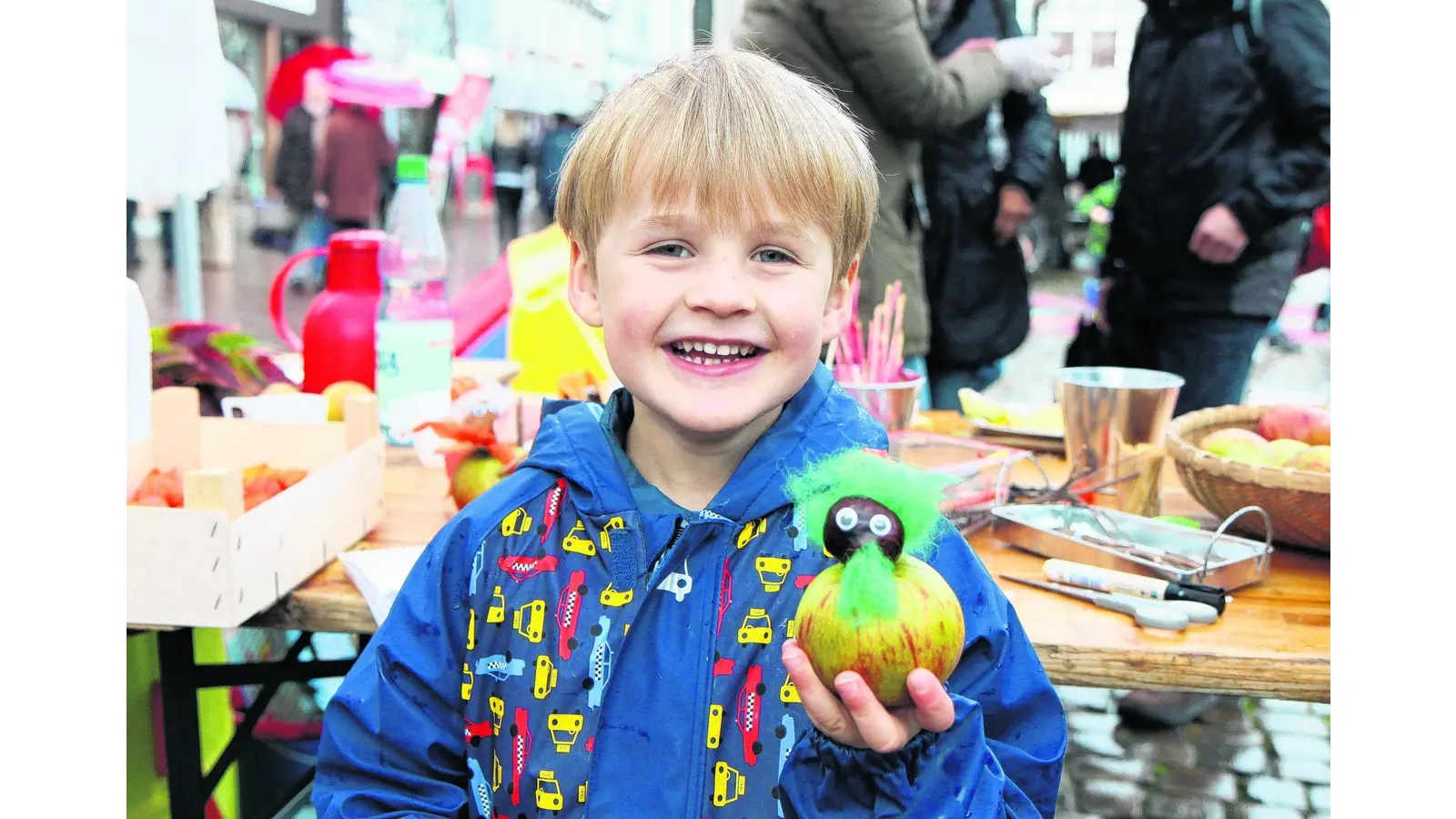 Das Programm beim Apfelmarkt (Foto: bb)