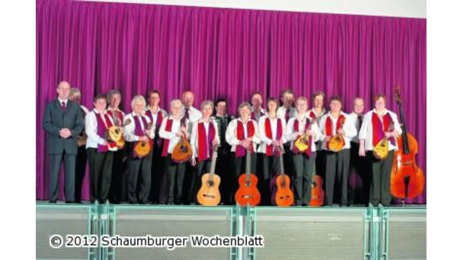 Schaumburger Jugendchor mit Mandolinenorchester (Foto: hb)