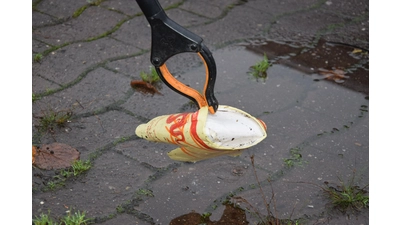 Gemeinsam für eine saubere Stadt: Müllsammelaktion von Kindern, Jugendlichen und Erwachsenen.  (Foto: ste)