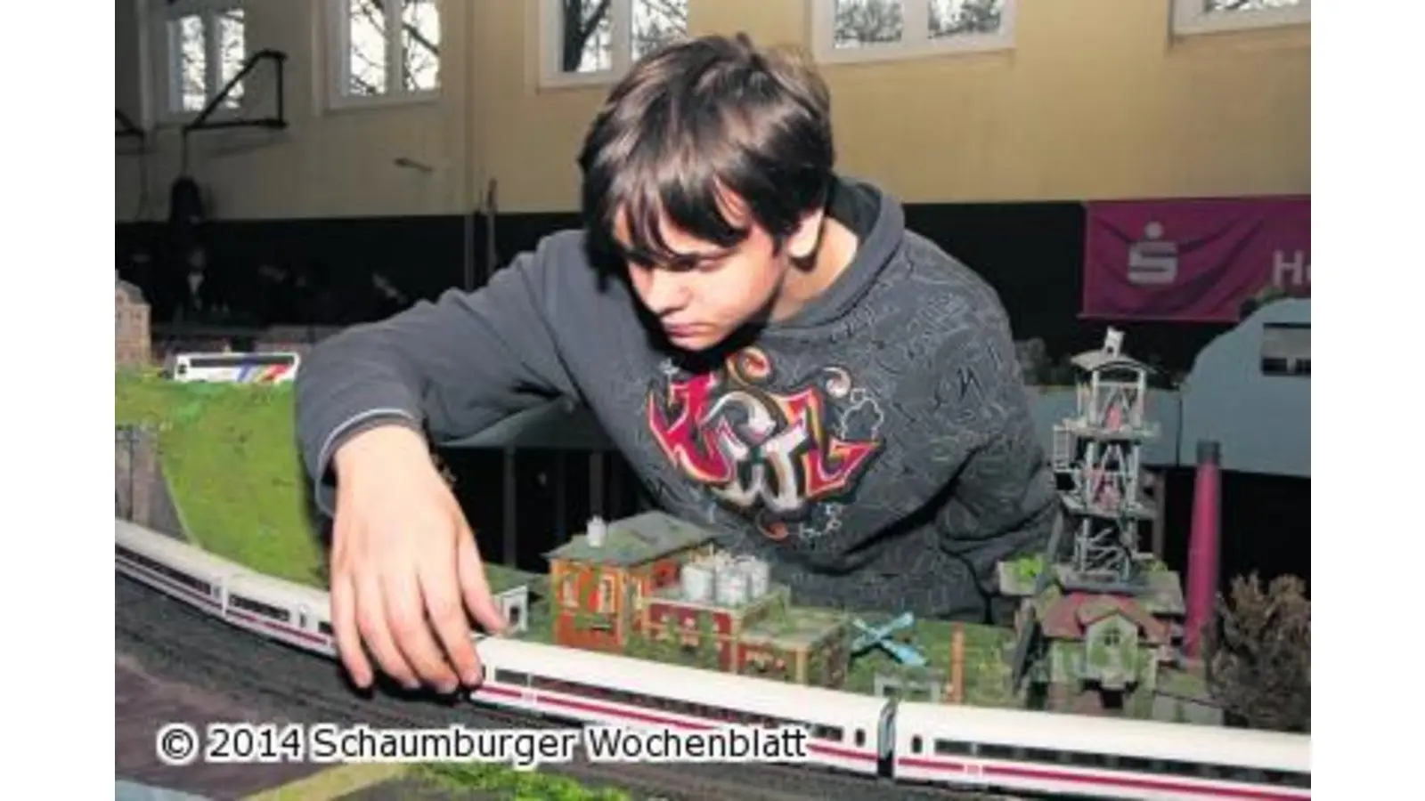 Durch moderne Bahnhöfe und malerische Kleinstädte (Foto: bb)