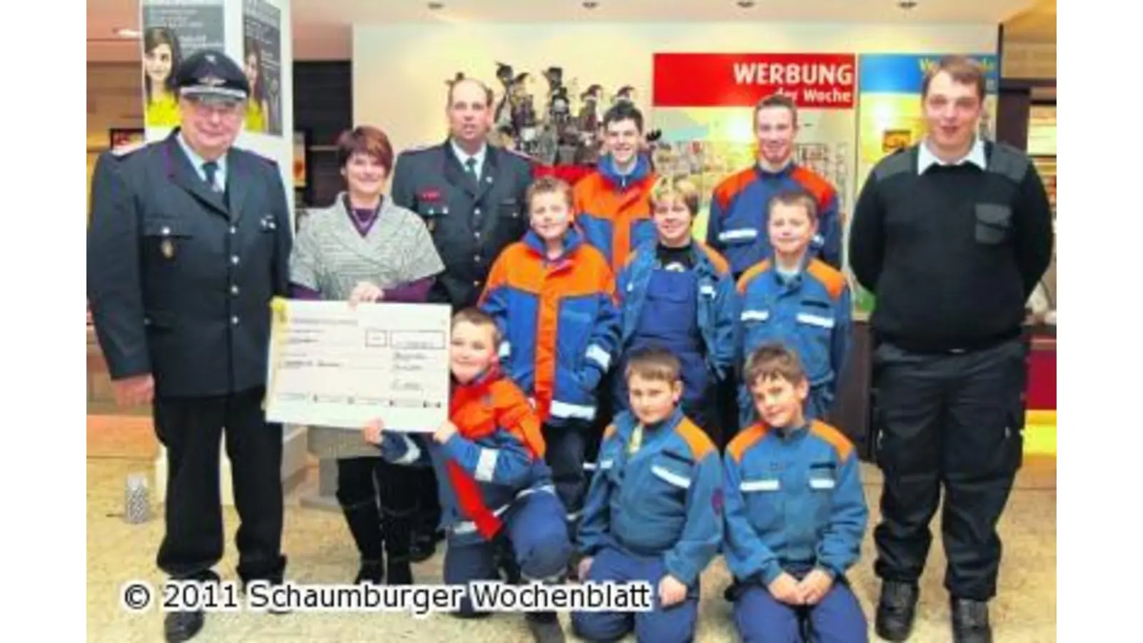 1000 Euro wandern in die Kasse der Jugendfeuerwehr (Foto: bb)