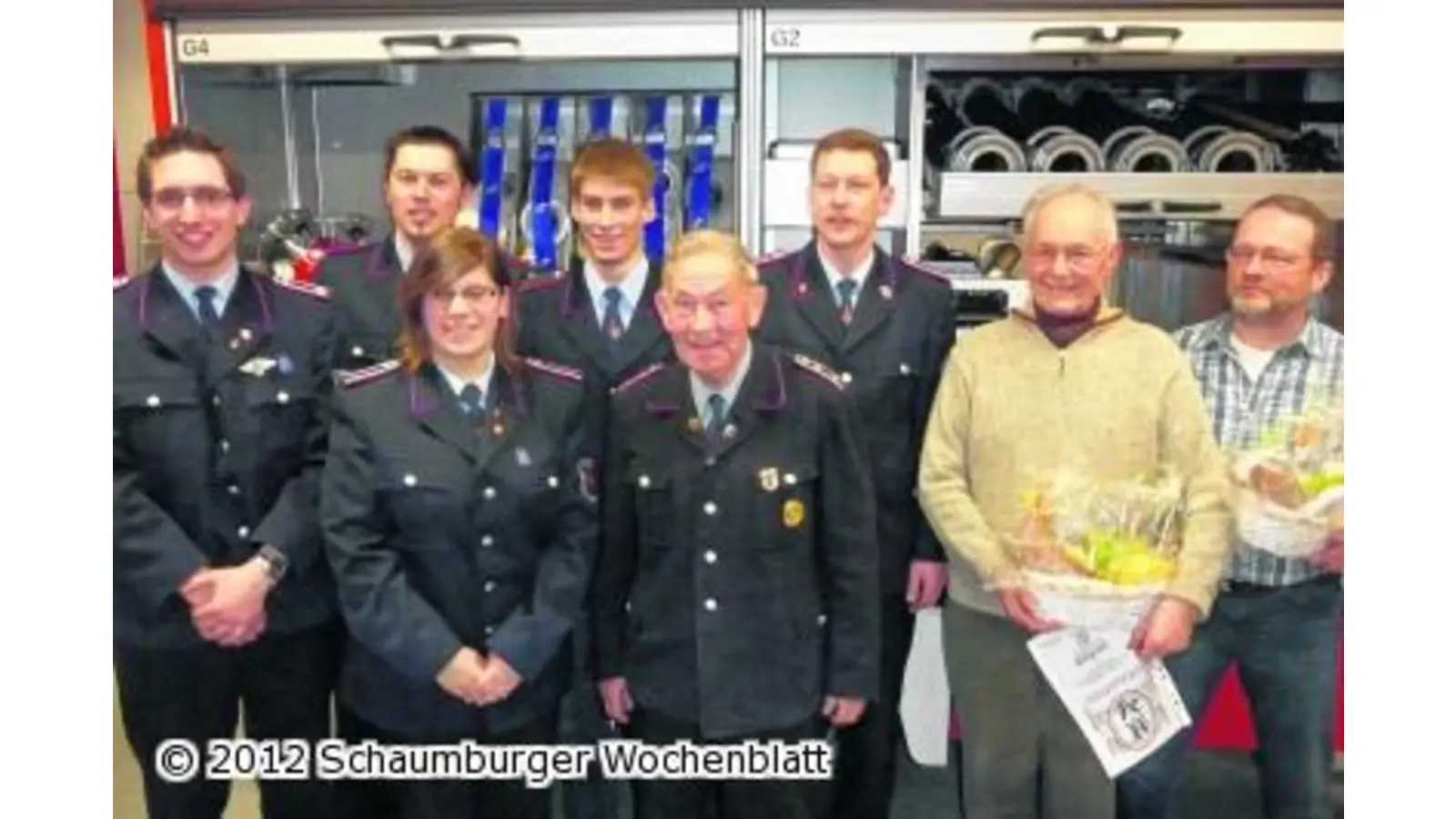 Stolz auf das Gerätehaus (Foto: al)