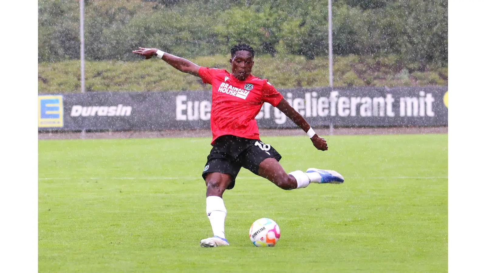 Derrick Köhn und seine 96er wollen in Heidenheim eine neue Erfolgsserie starten.  (Foto: Borchers, Bastian)