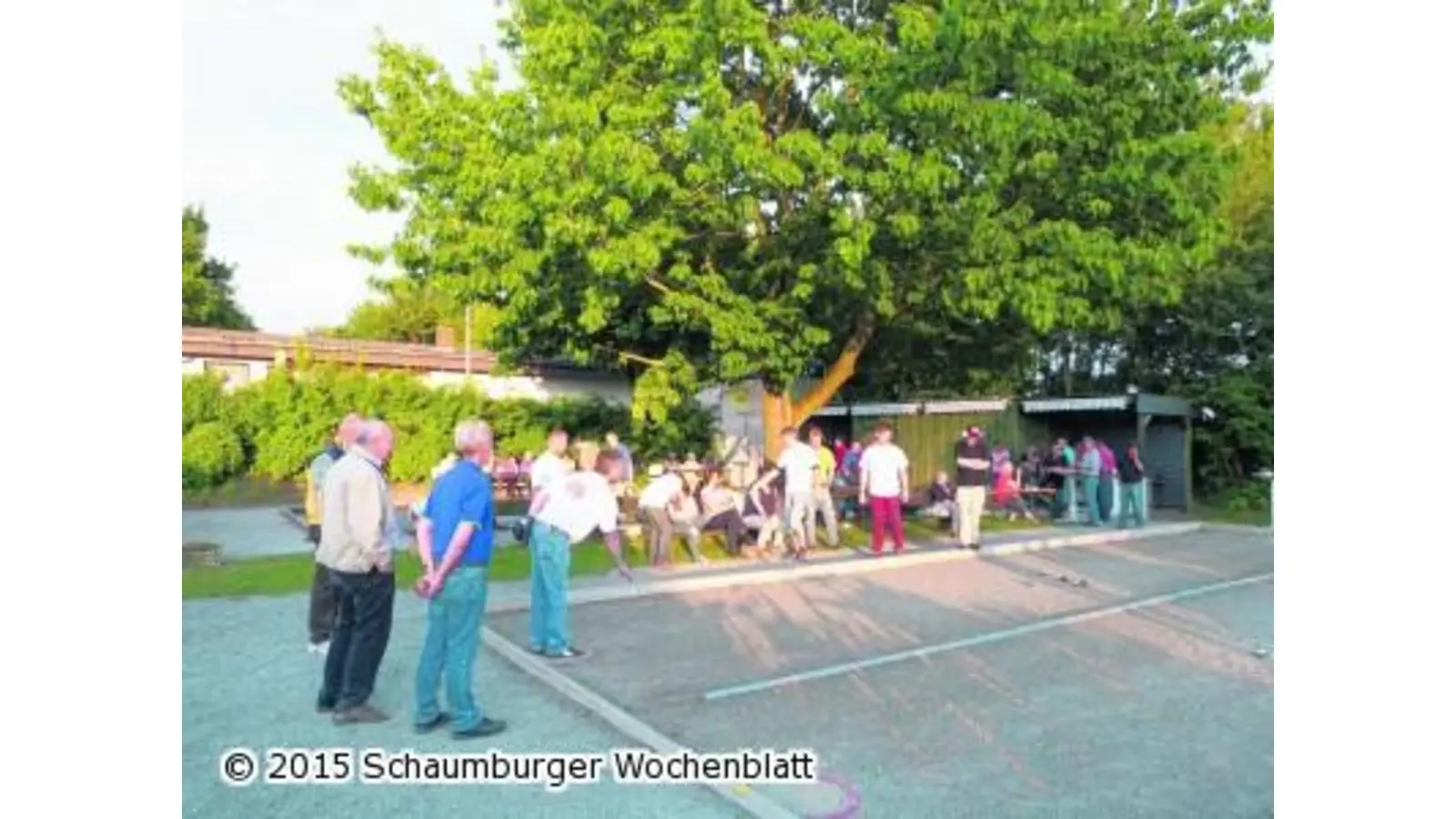 Zwölf Mannschaften boulen um den Rodenberger Titel (Foto: red)