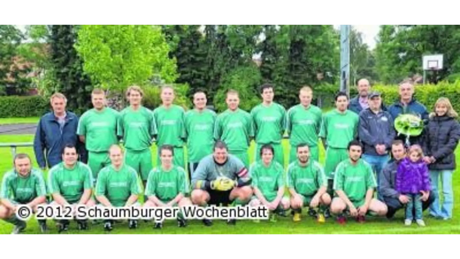 In neuen Trikots zum Sieg (Foto: bt)
