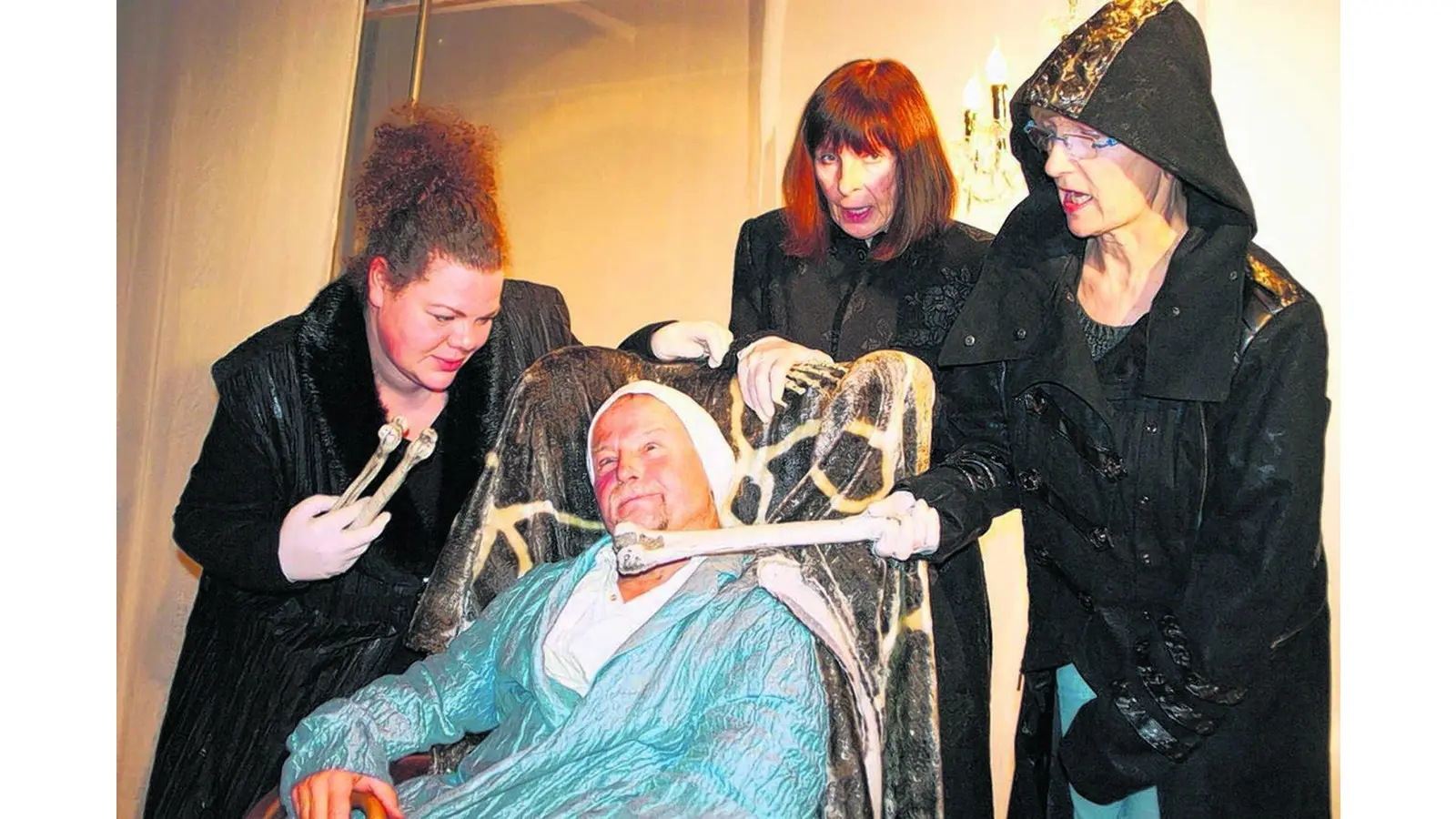 Den Silvesterabend mit einem Theatervergnügen einleiten (Foto: bb)