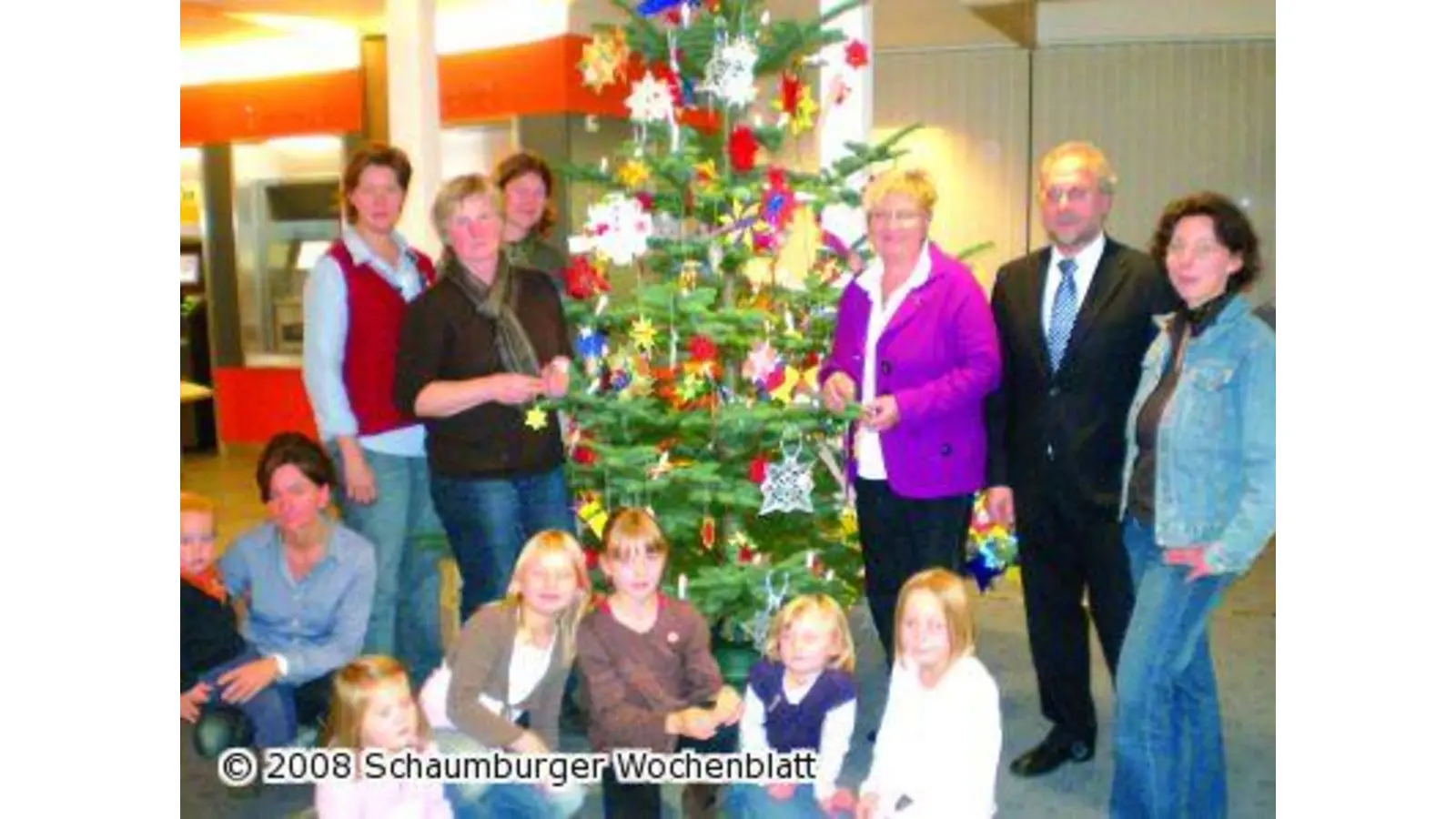 Über 400 Sterne leuchten und strahlen (Foto: red)