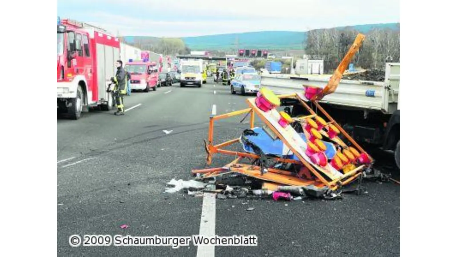 In voller Fahrt in die Absperrung (Foto: al)