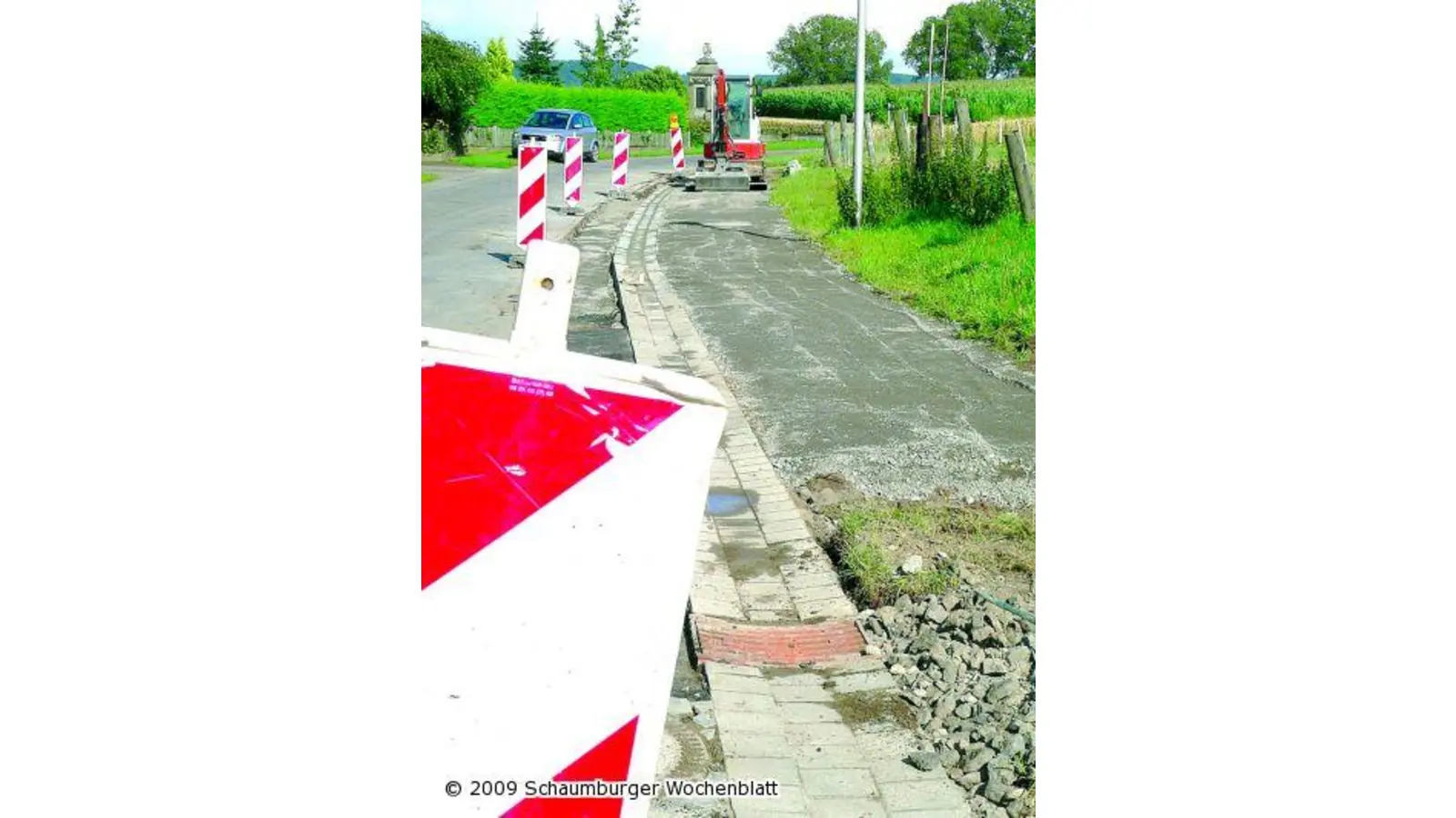 Gossenbau am Ortseingang (Foto: al)