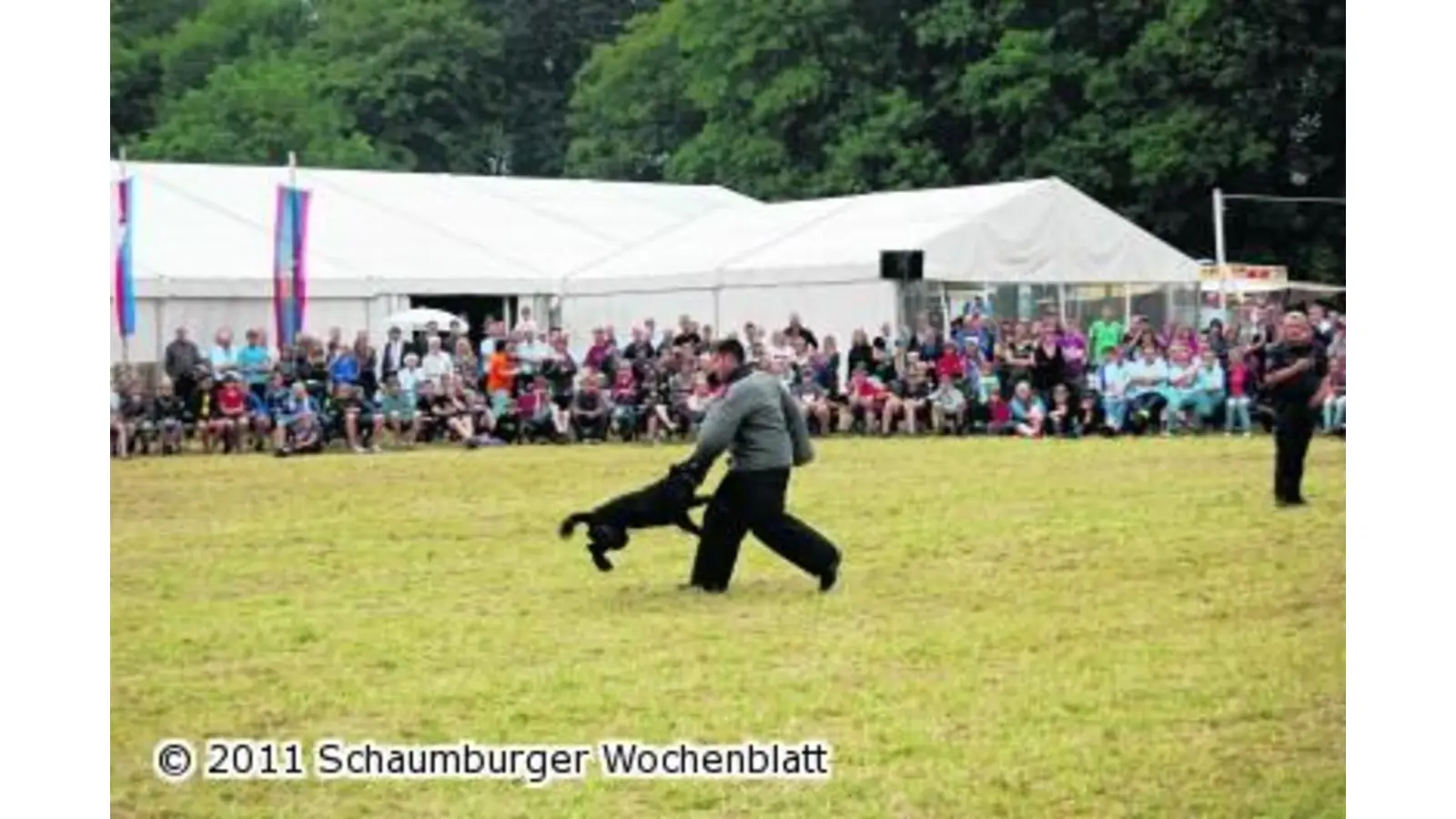 Alle halbe Stunde treffen sich die Zeltdörfer (Foto: red)